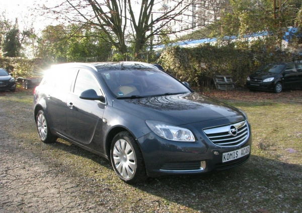 Opel Insignia cena 19900 przebieg: 207298, rok produkcji 2009 z Józefów małe 781